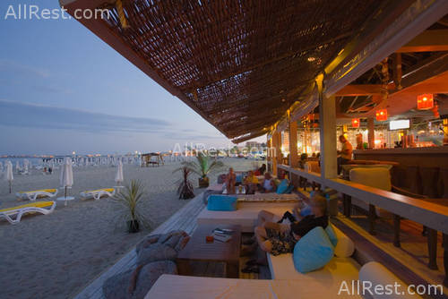 Majestic Hotel & Residence 49